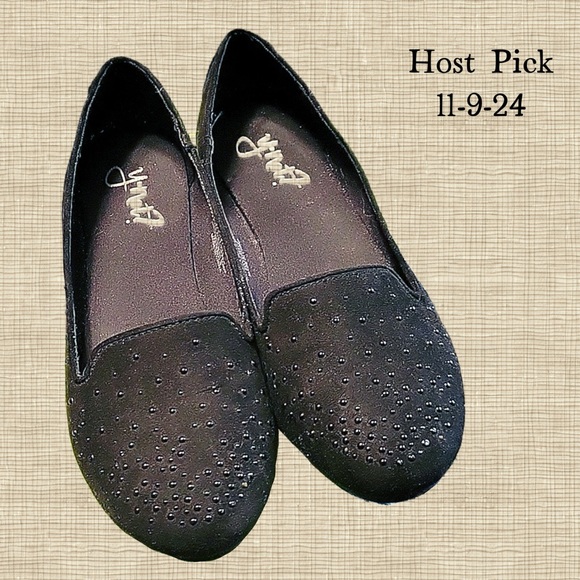 y not Shoes - Y Not Hillary 2…Black Flats..8.5 M